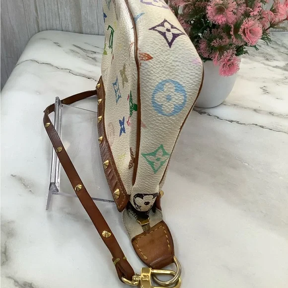 GUC Louis Vuitton Murakami Pochette - Picture 5 of 8